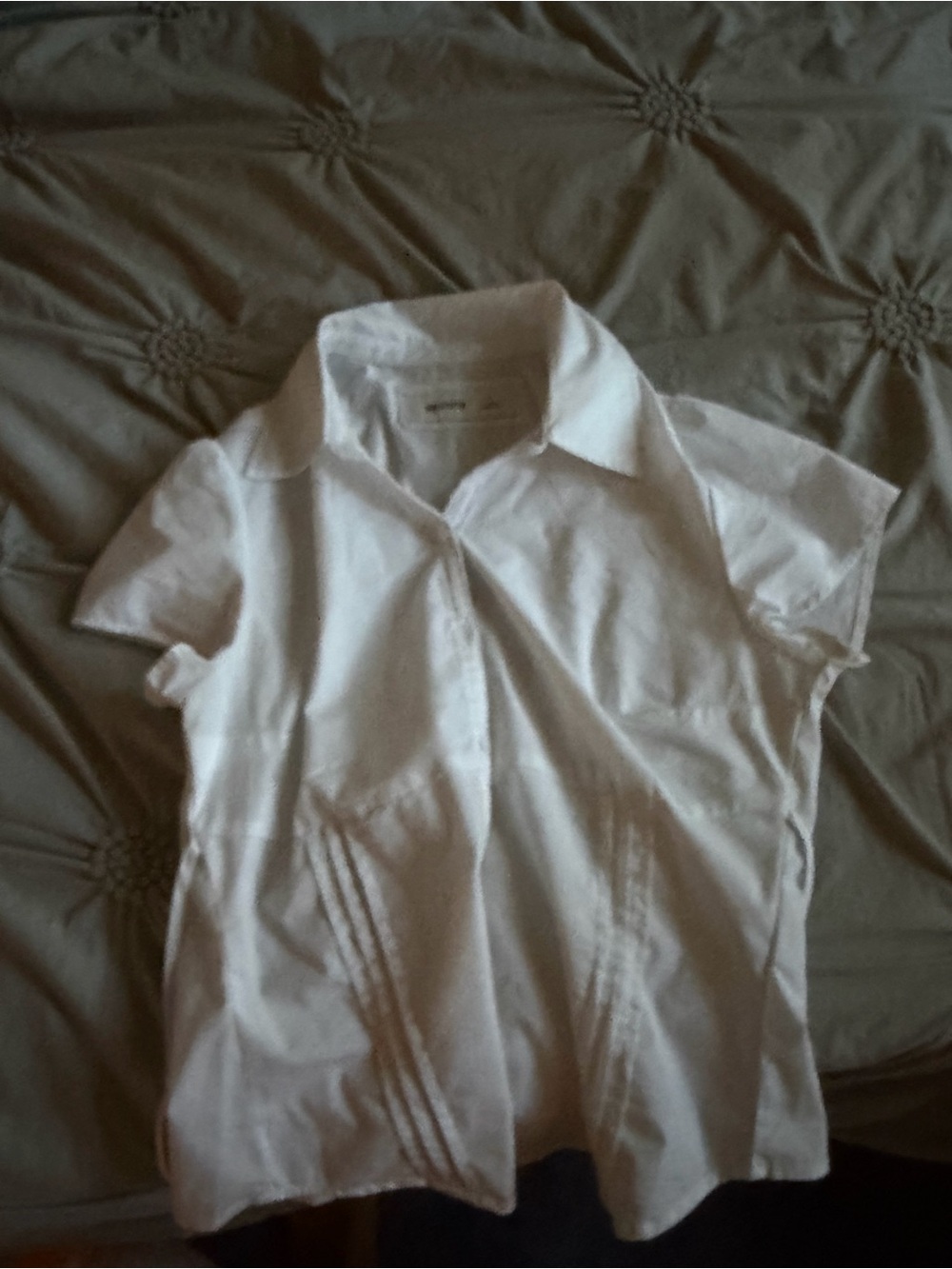 Hollister White Short-Sleeve Collared Blouse